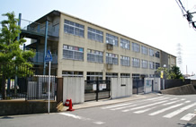 孔舎衙東小学校
